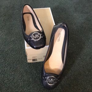 Michael Kors women’s flats